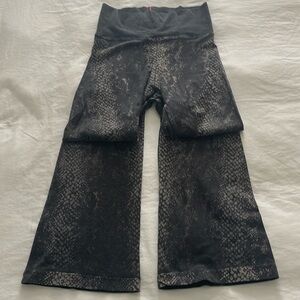 Hardtail snakeskin yoga pants S